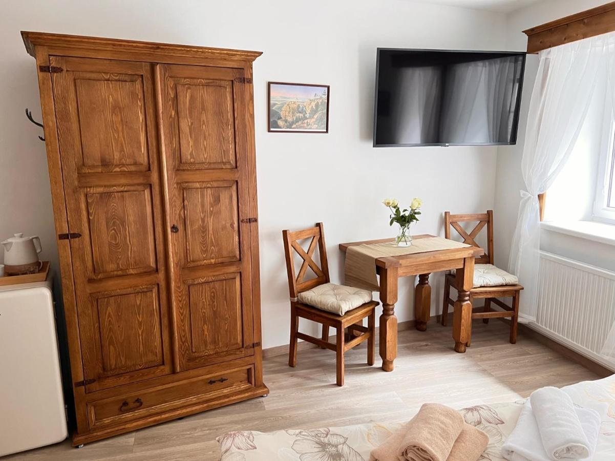Pension Pod Skalou Hřensko Buitenkant foto