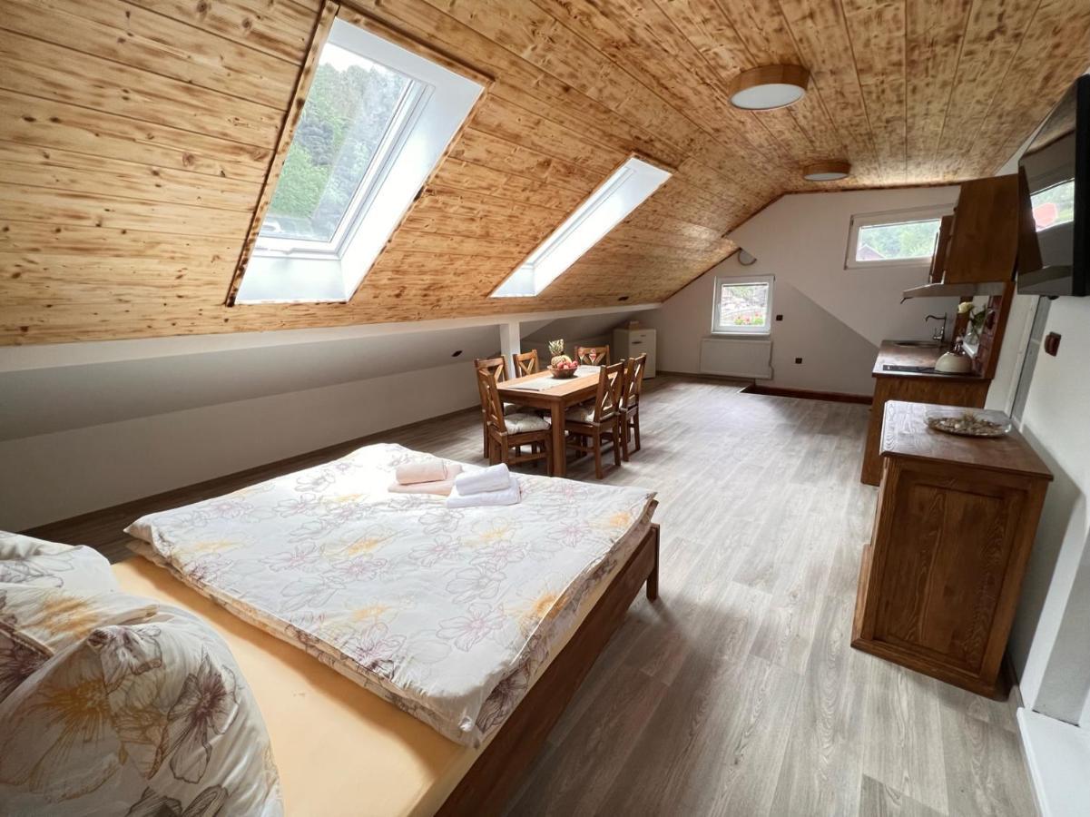 Pension Pod Skalou Hřensko Buitenkant foto
